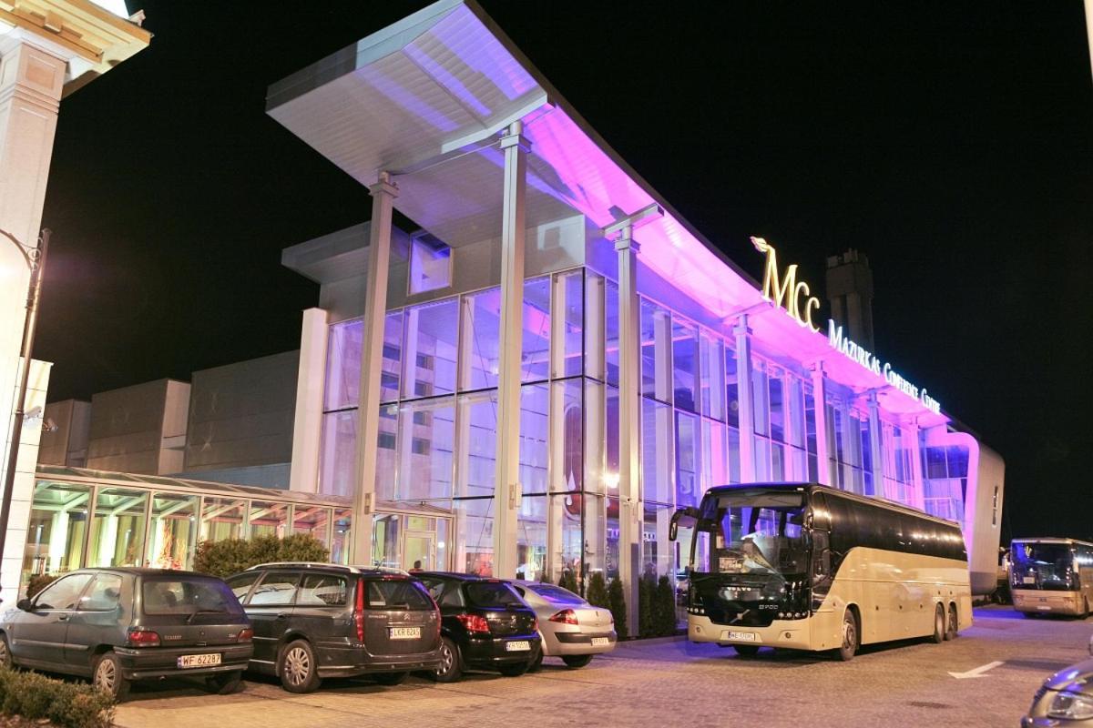 Hotel Mazurkas Ozarow Mazowiecki Extérieur photo