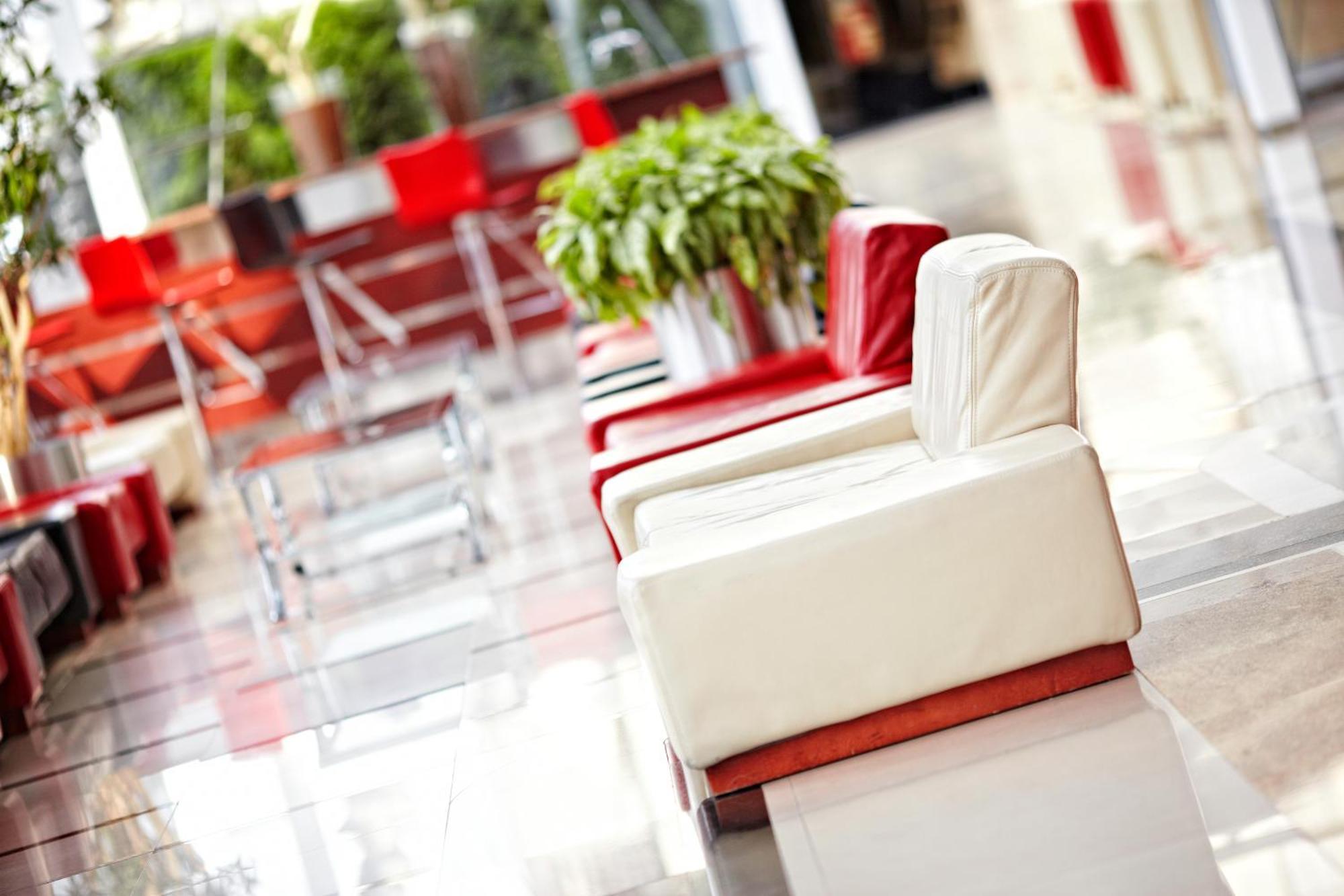 Hotel Mazurkas Ozarow Mazowiecki Extérieur photo